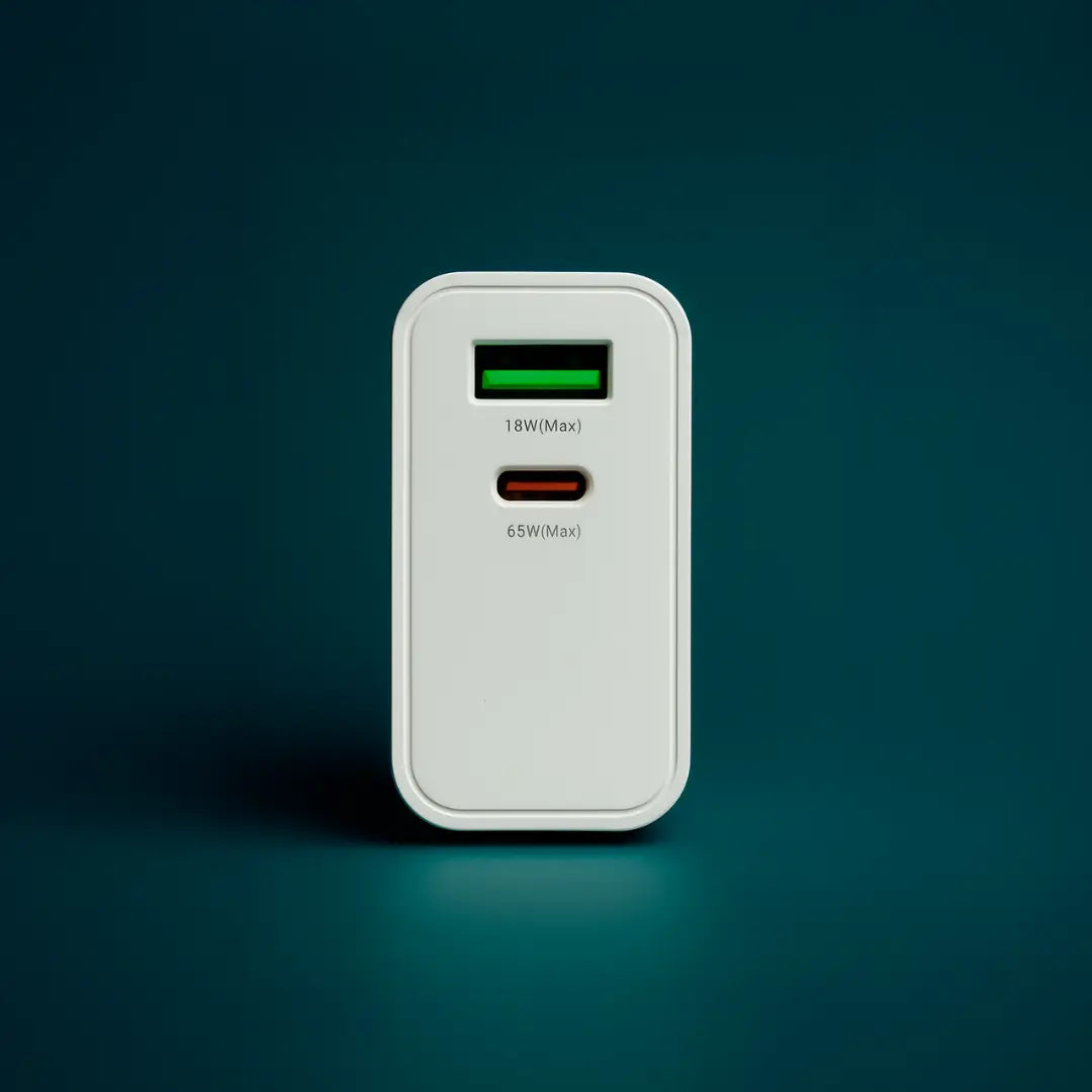 Adaptador carga Rápida 65W USB A+C (enchufe tipo Chile/EU) + Envío GRATIS 🚚